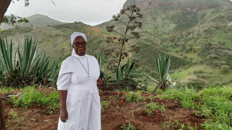 Cabo Verde. Irmã Maria Luisa da Veiga celebra bodas de ouro