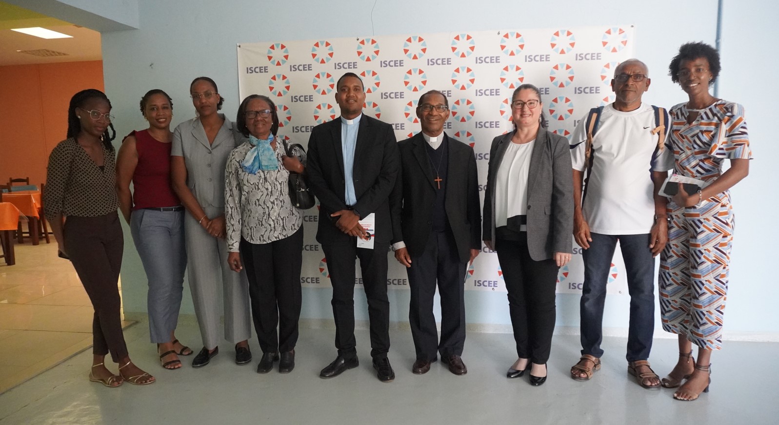 Segundo Dia da Visita Pastoral Bispo de Santiago Conhece Instalações do ISCEE