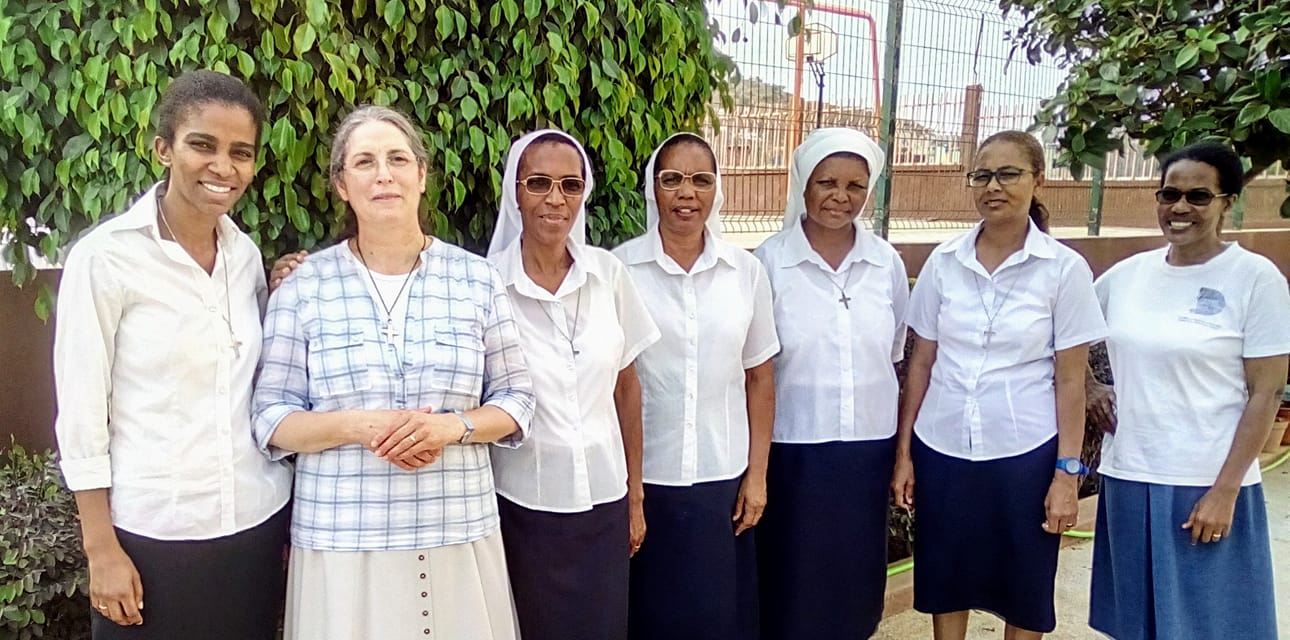 37691574 128486188071173 2937428970976575488 n